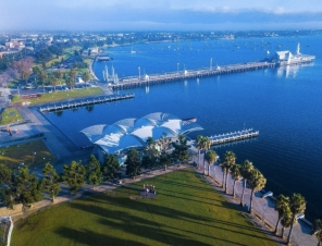 Geelong beech and cruise pier